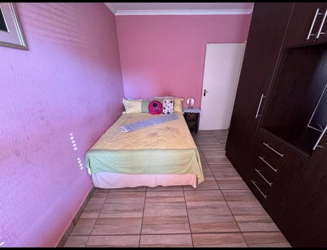 3 BEDROOM TOWNHOUSE FOR SALE IN EDLEEN